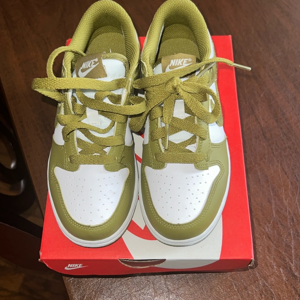 Nike Dunk Low Size 1